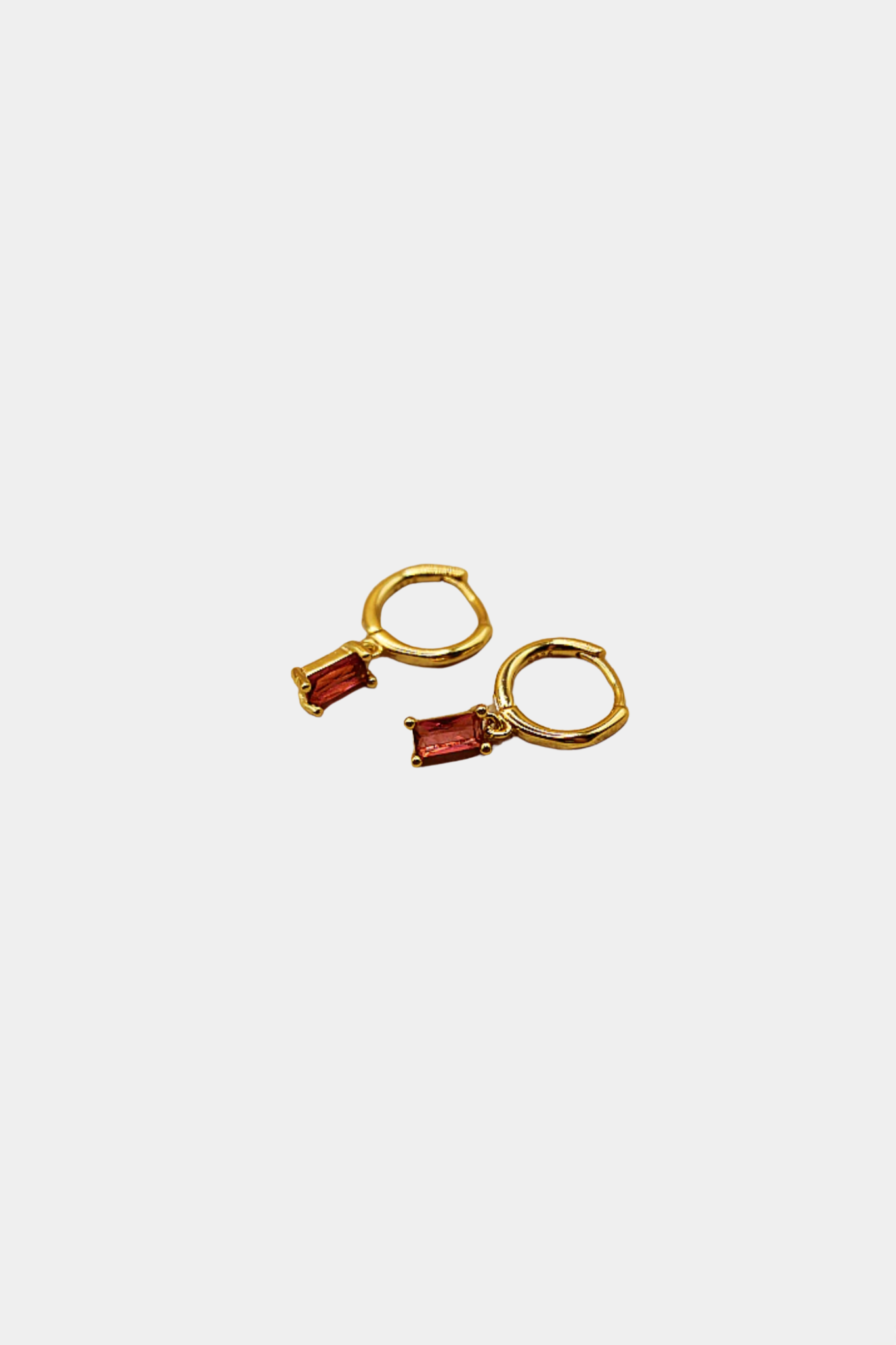 Leah Drop Earrings - Fuchsia / Gold