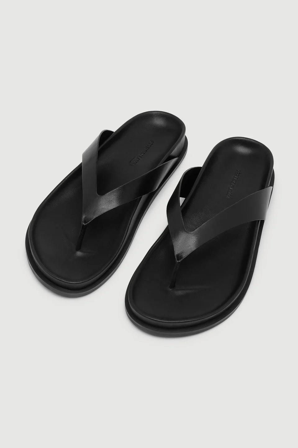 Mela Leather Thong - Black