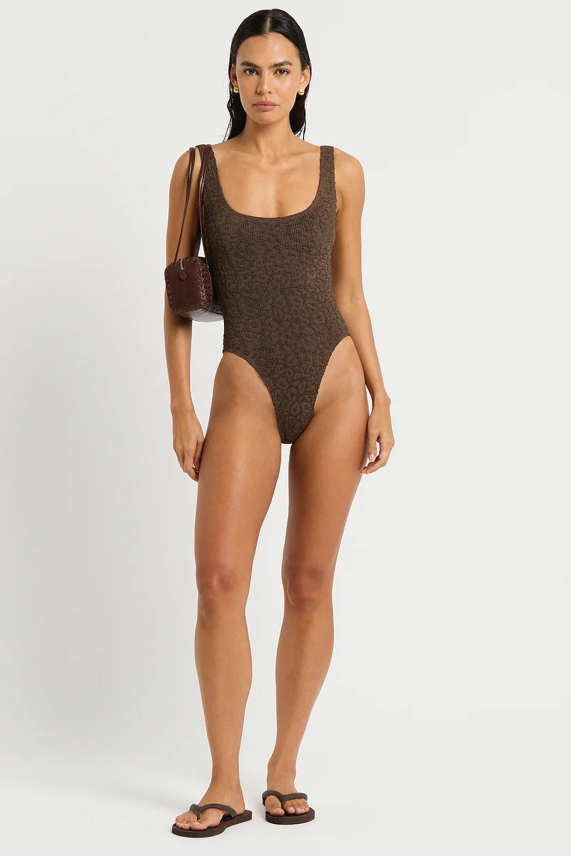 Madison One Piece – Cocoa Leopard Jacquard