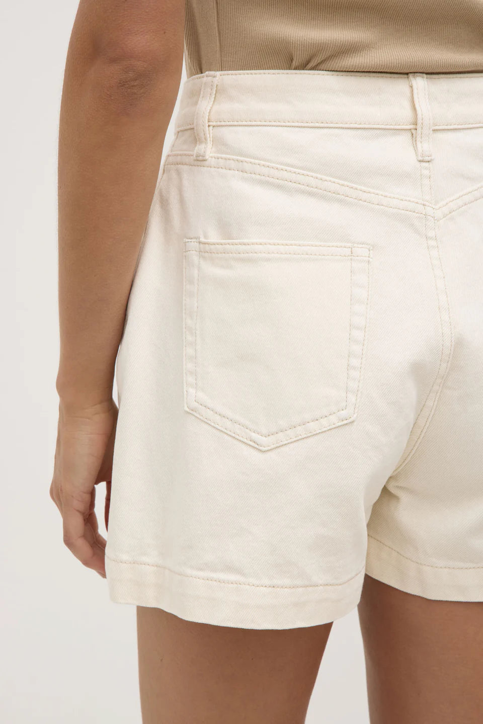 Boxy Denim Short - Ecru