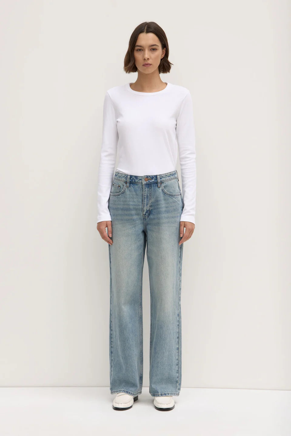 Womens Relaxed Jean - Worn Indigo