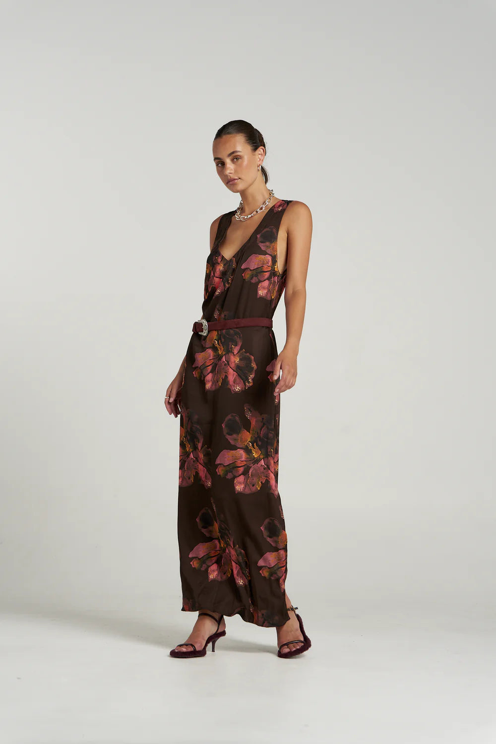 V Neck Maxi – Chocolat Petals