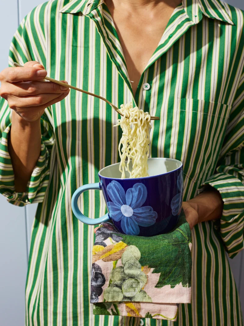 Boss Chino Daisy Mug - Navy