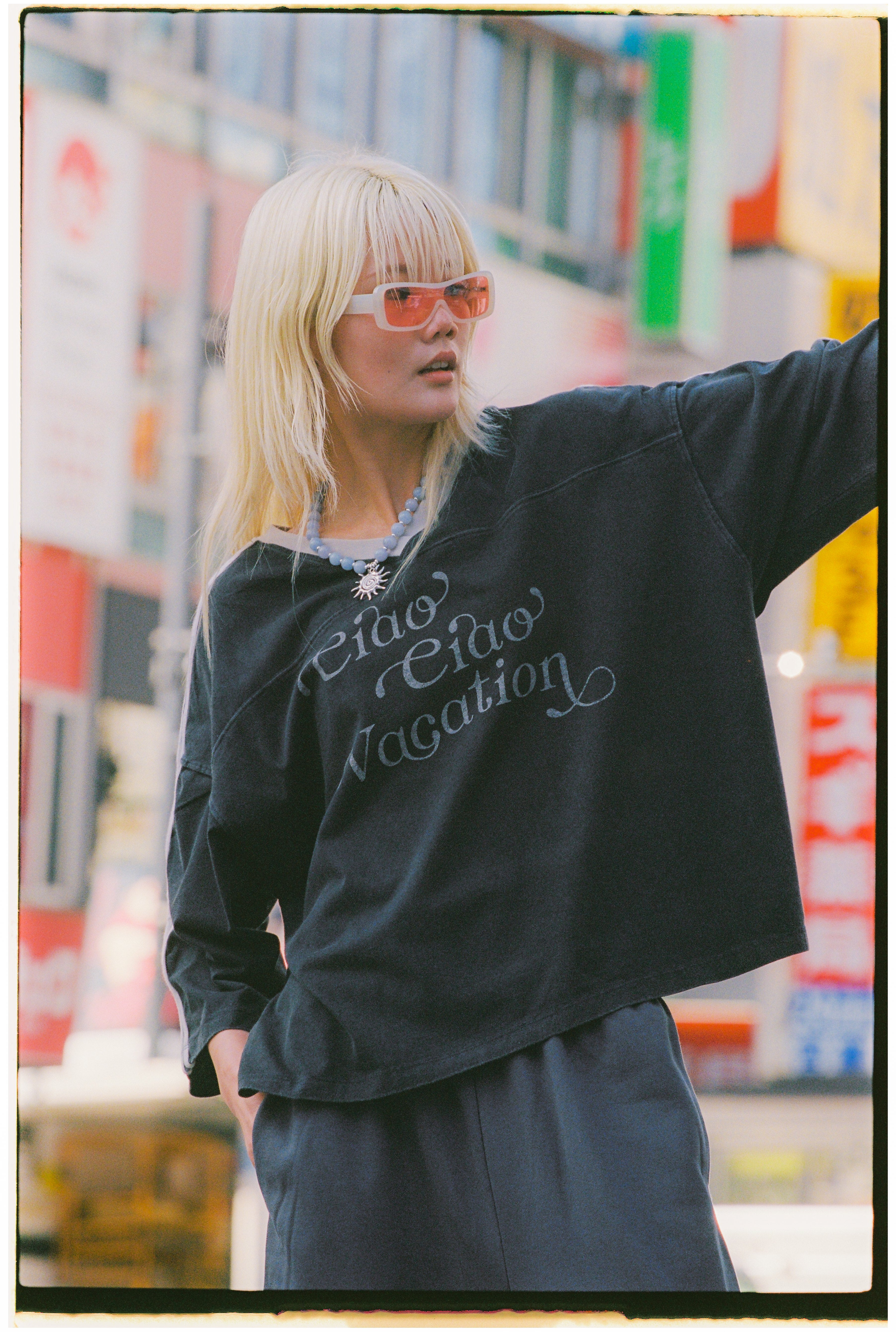 Vacay Crop Tee - Black