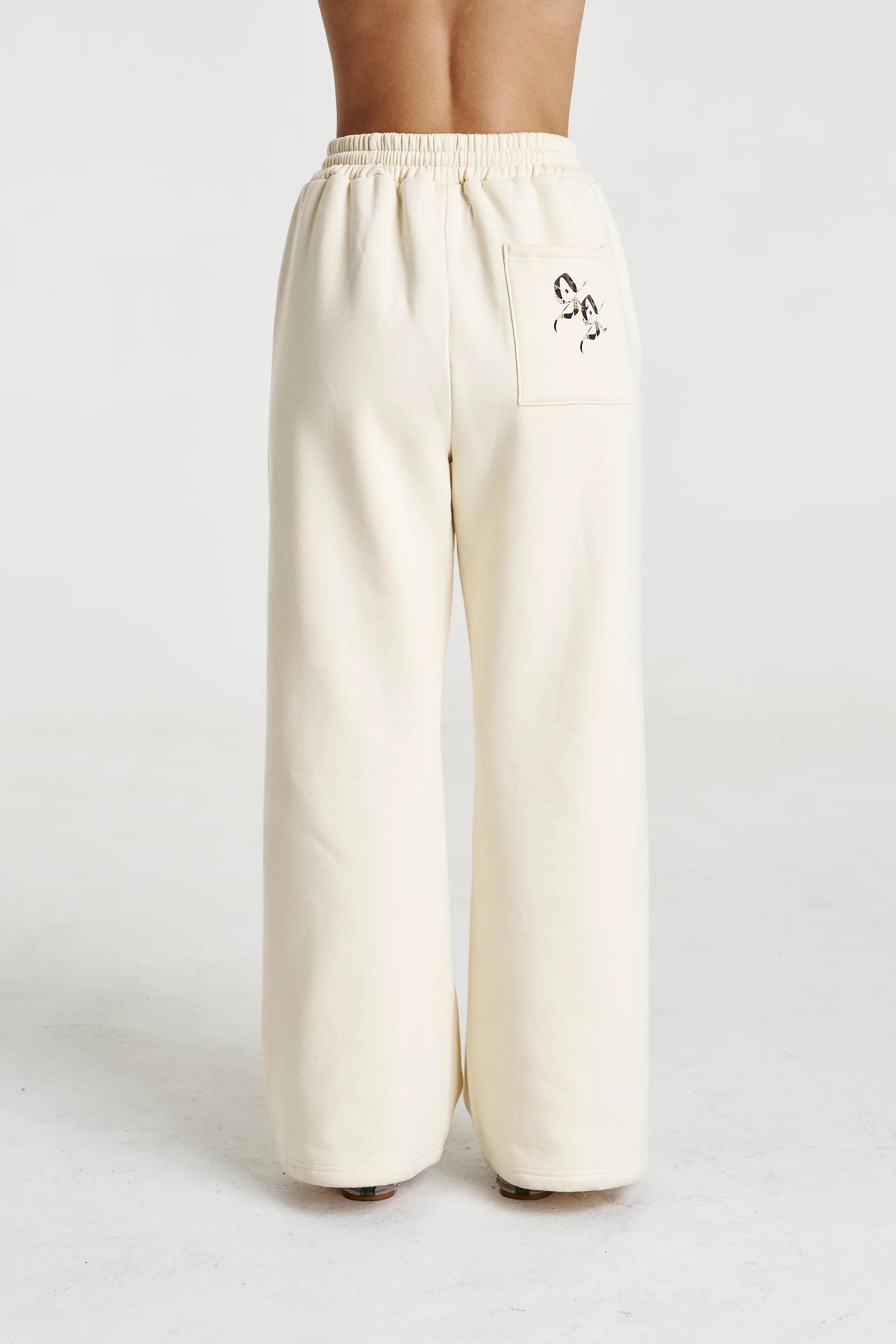 Motif Trackpant - Vanilla
