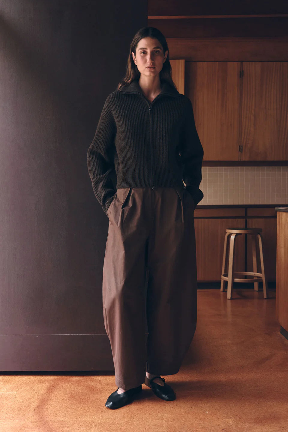 Lola Barrel Pant - Ganache