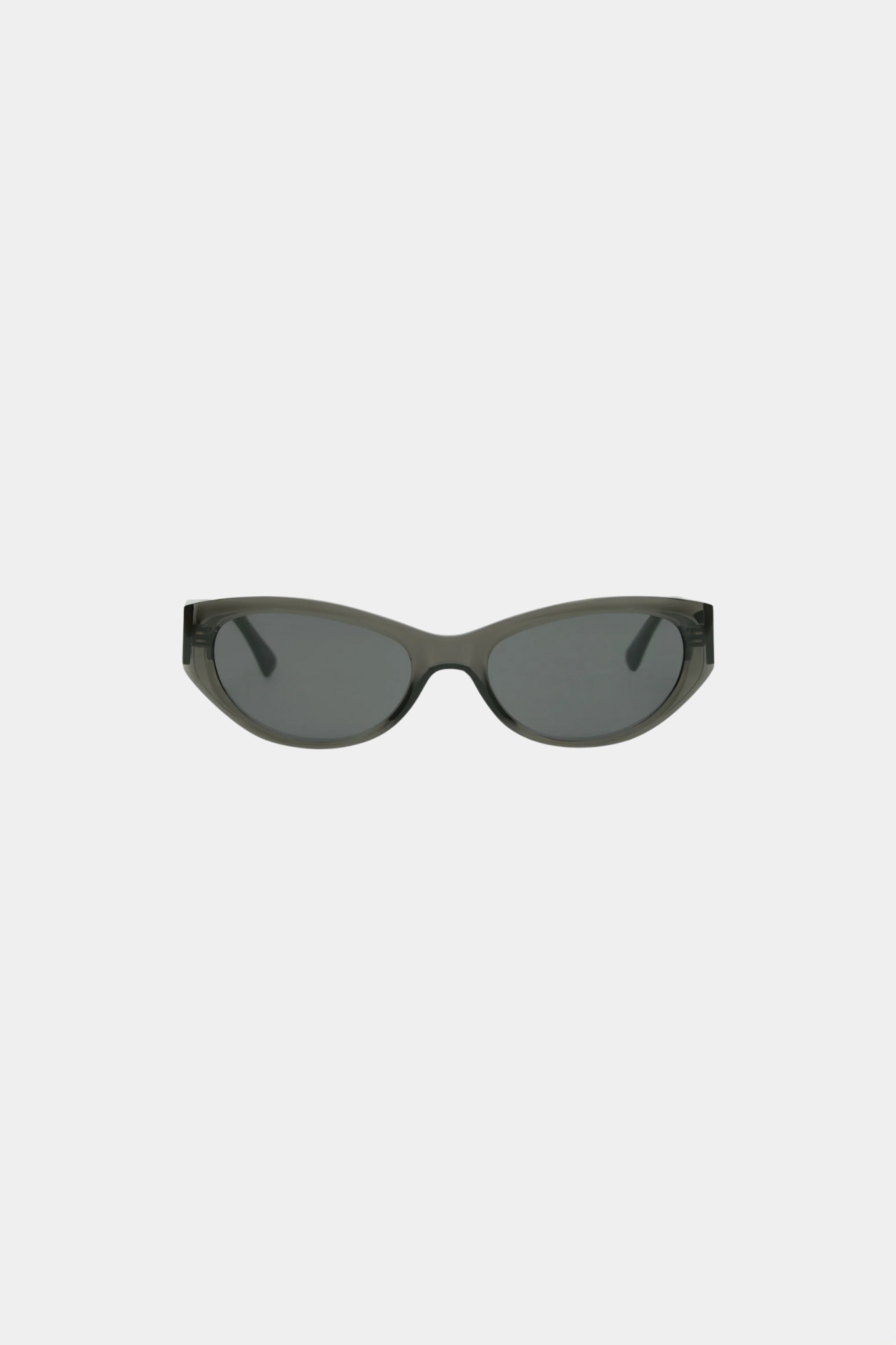 Riley (Oval) Sunglasses - Smoke