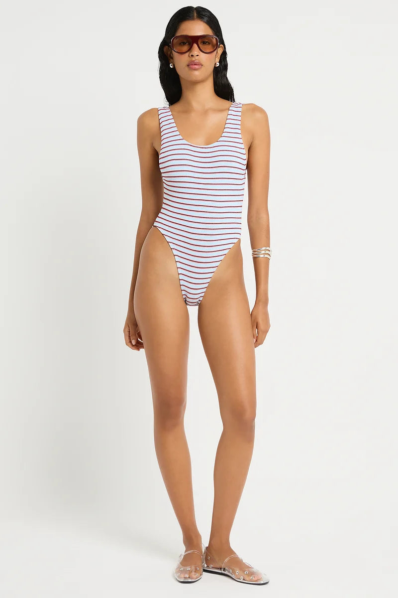 Maxam One Piece – Volley