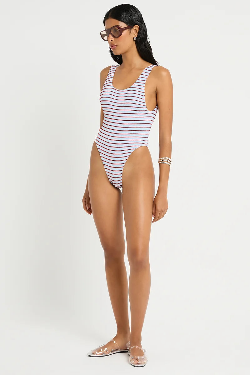 Maxam One Piece – Volley