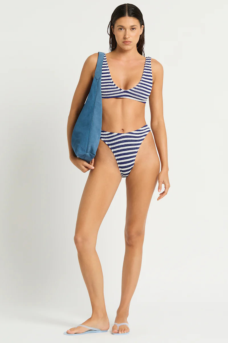 Scout Crop - Navy / White