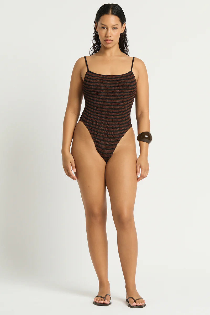 Low Palace One Piece - Carob / Black