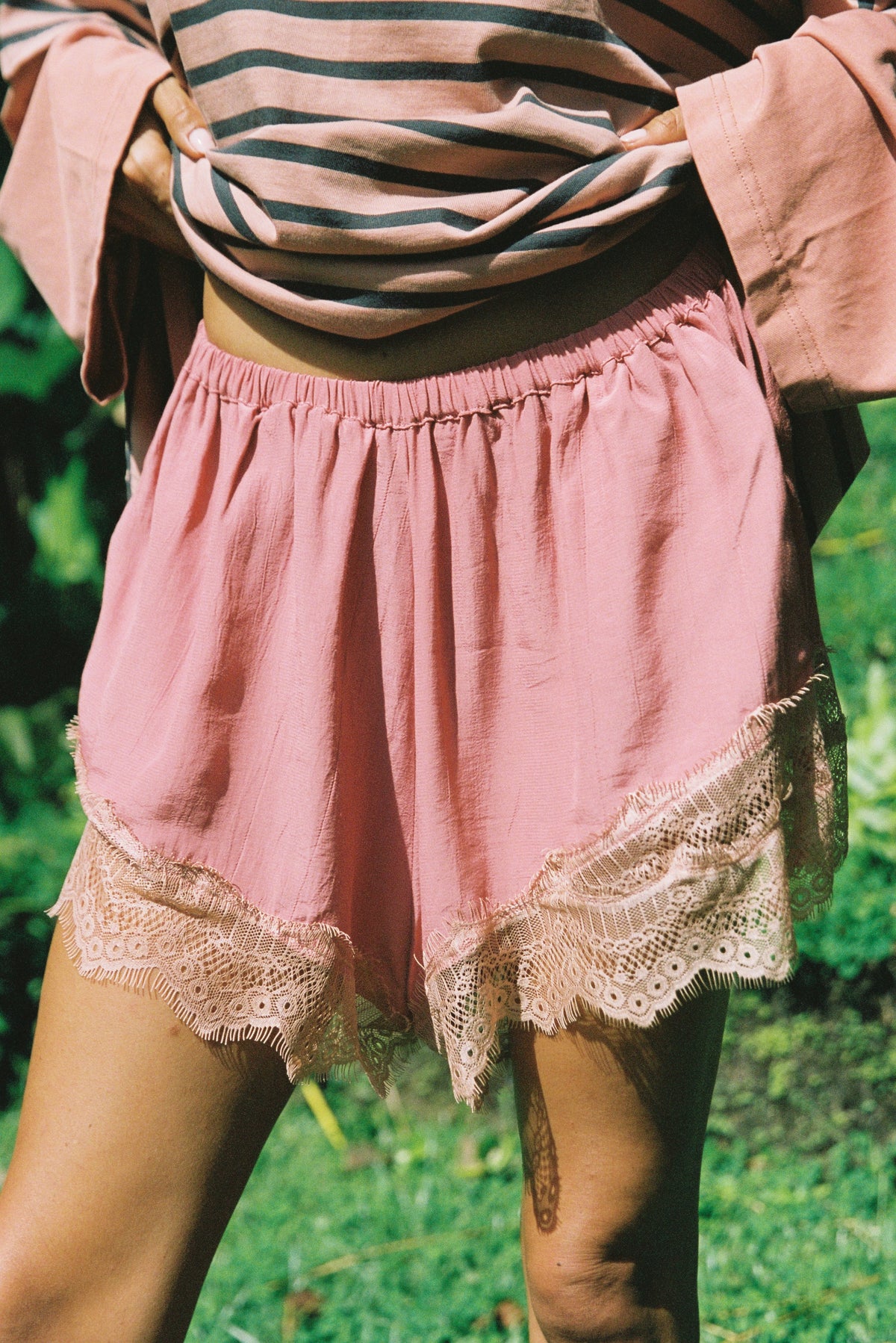 Unwind Lace Trim Short