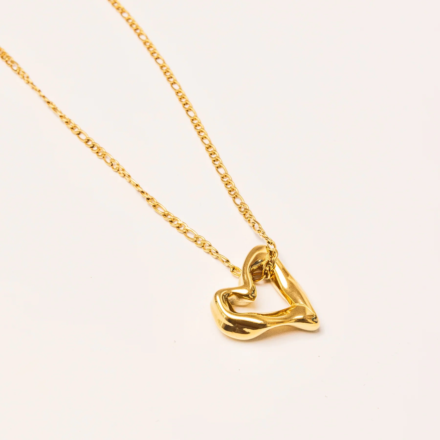 Heart Strong Necklace in 18k Gold Plated