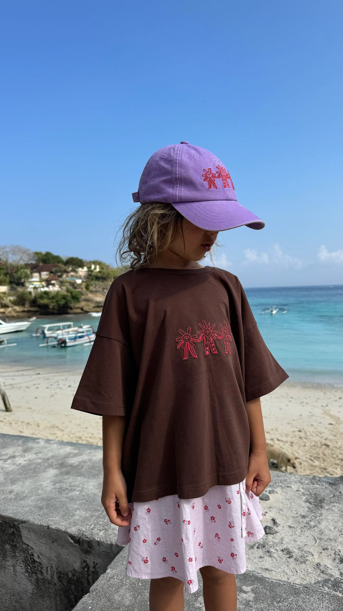 Dancing Flowers Tee - Carob