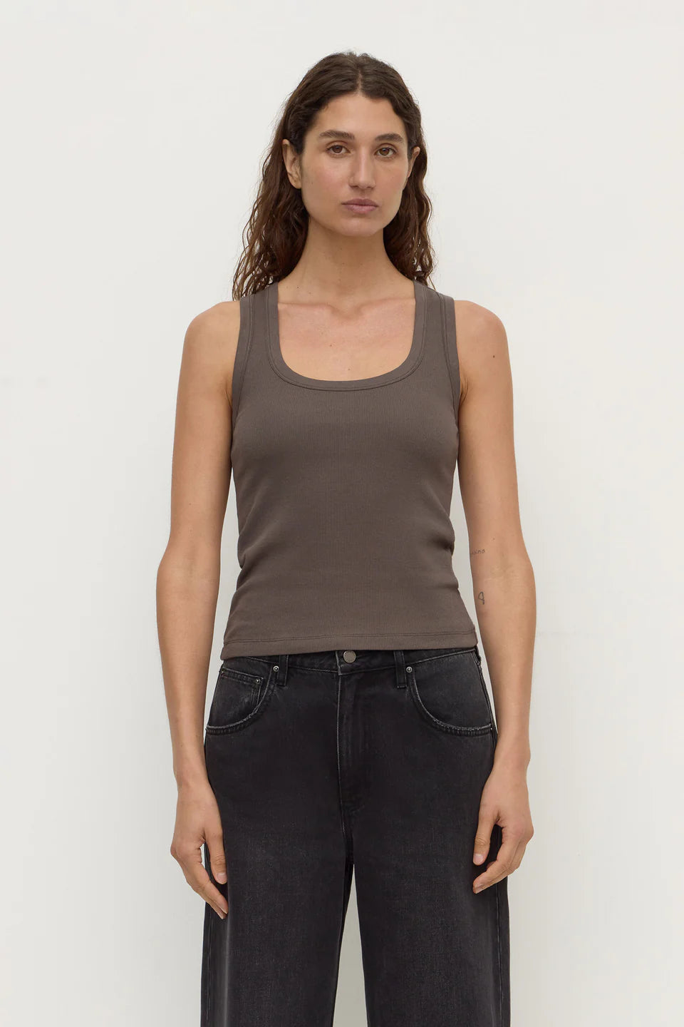 Robyn Scoop Neck Rib Tank - Bark