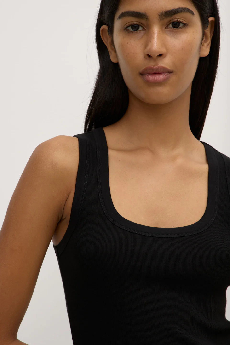 Robyn Scoop Neck - Black