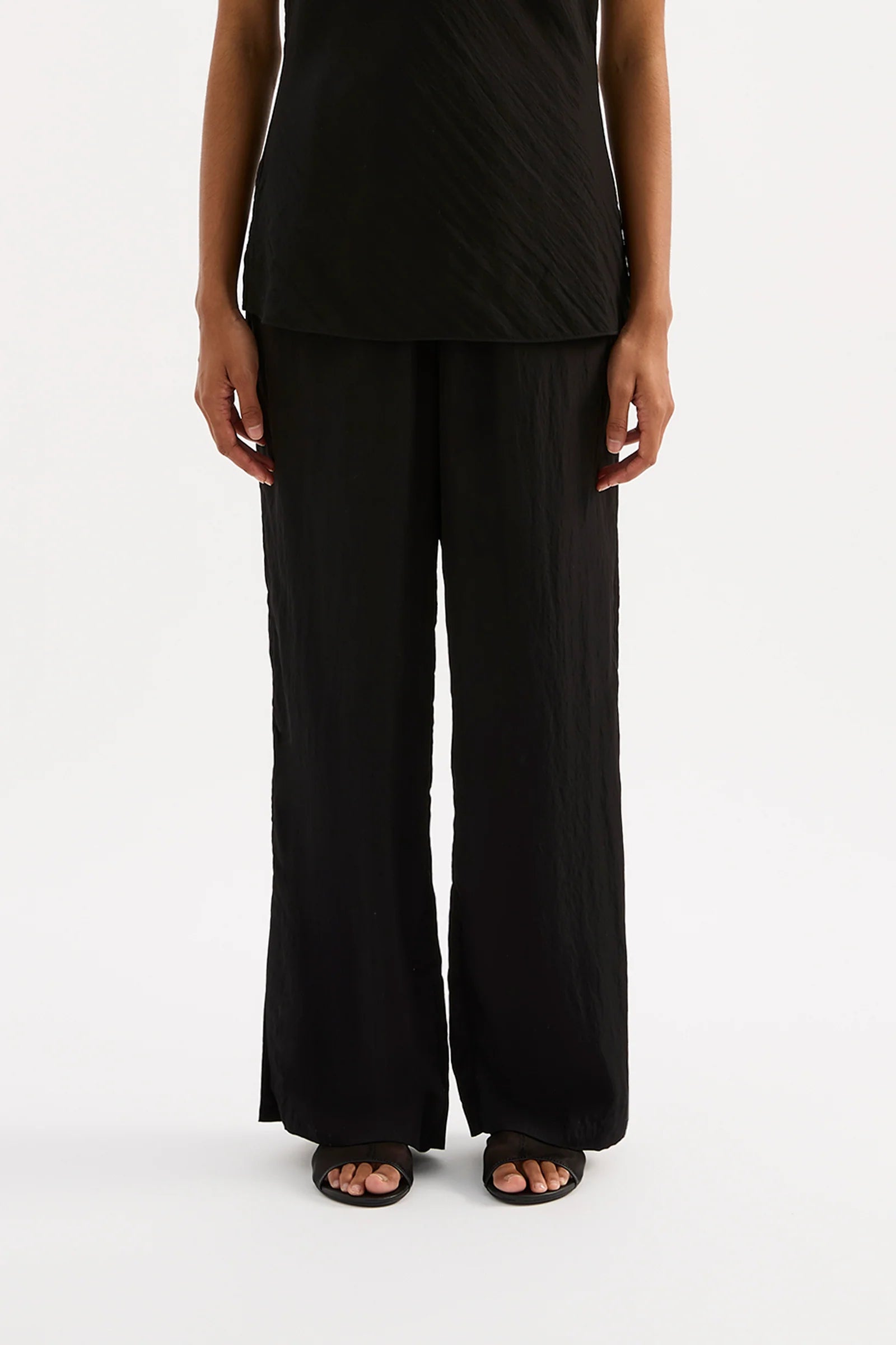 Alia Pant - Black