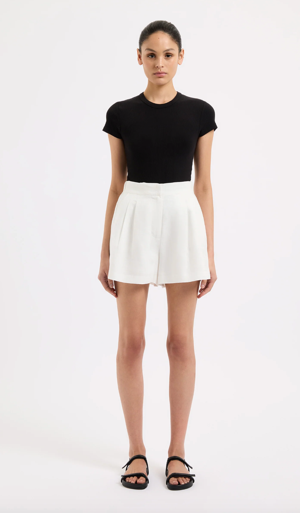 Thilda Tailored Short - White