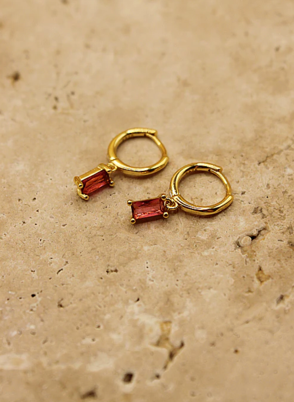 Leah Drop Earrings - Fuchsia / Gold