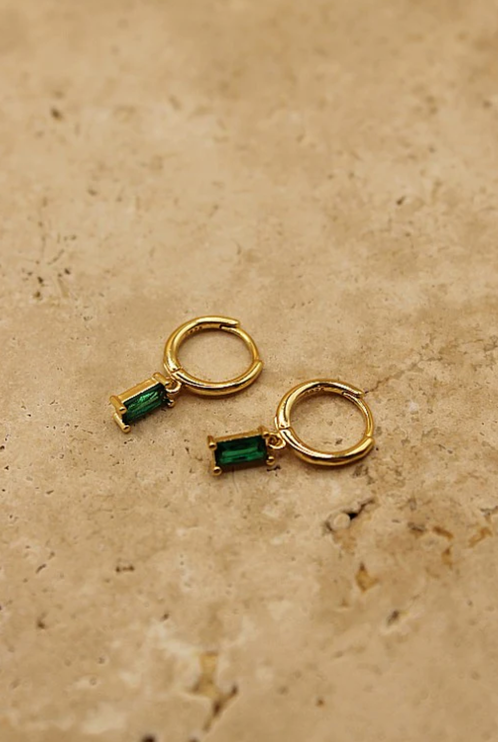 Leah Drop Earrings - Emerald / Gold