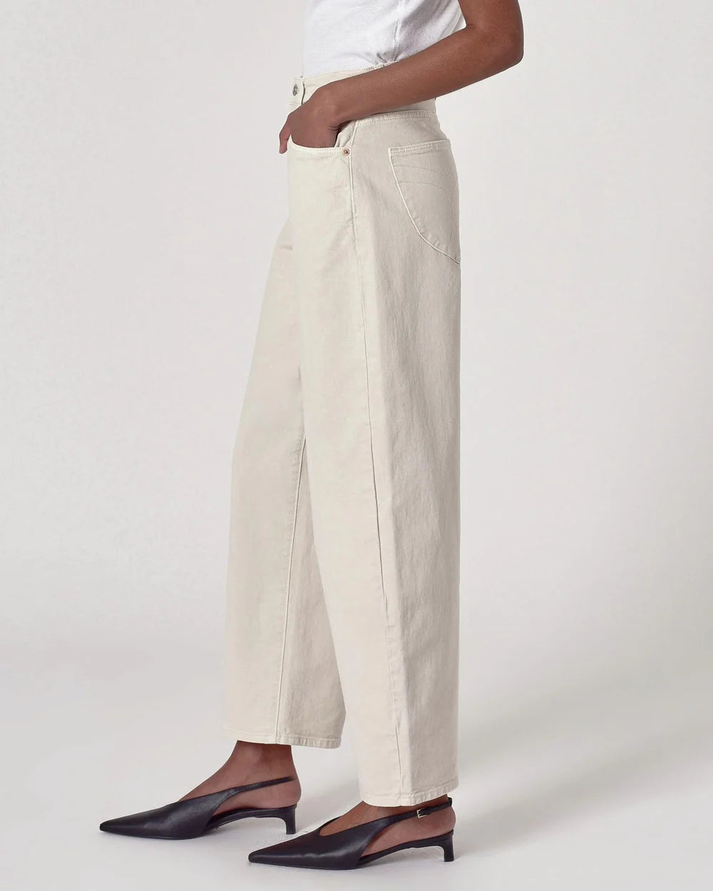 Gigi Barrel Jean - Salt